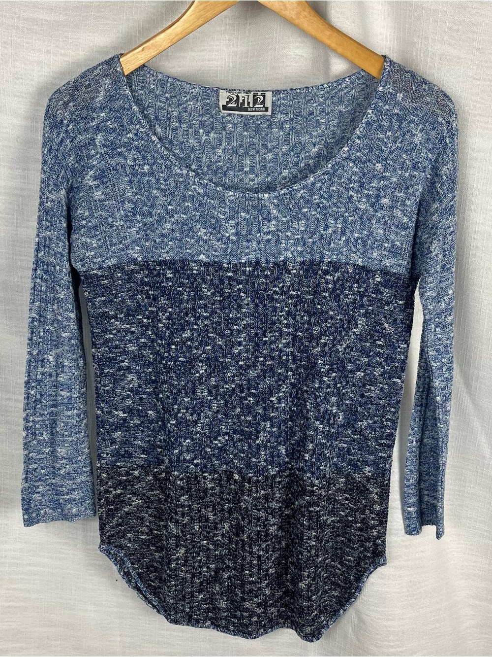 Vintage 90s Flowy Loose Ombré Blue Long-Sleeve Knit Top Monochrome Color Block